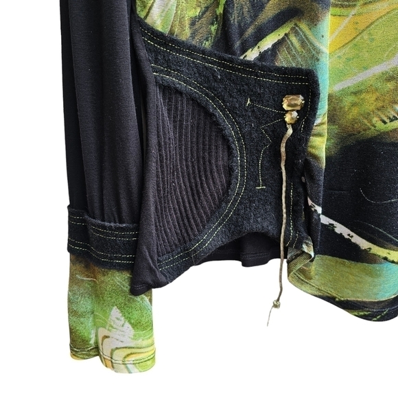 Vintage Vex Artsy Shirt with Mesh, Wool (?) and 3D Details, Size Medium (40) - Picture 5 of 12